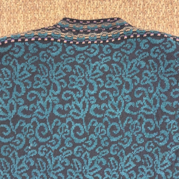 Vintage Icelandic Design Lined Sweater with Frog Fasteners - Picture 9 of 15